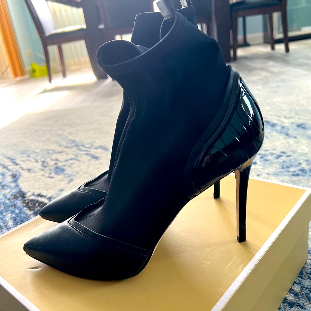 Michael Kors Bootie